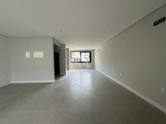 Sobrado alto padrão, 3 suíte, 151 m² construído, 2 vagas de carro, bairro Igara Canoas