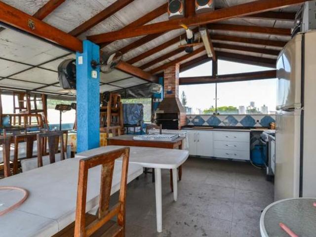 Sobrado amplo com 500 m² localizado no Bosque da Saúde em São Paulo/SP