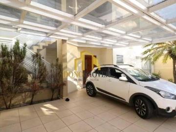 Sobrado amplo com 215 m², 3 dormitórios, Bairro Ceramica, SCS