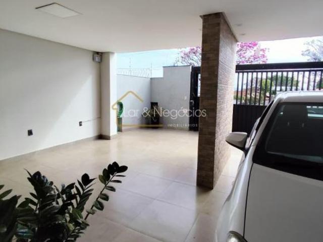 SOBRADO AMPLO E SOFISTICADA Bairro Caiçaras