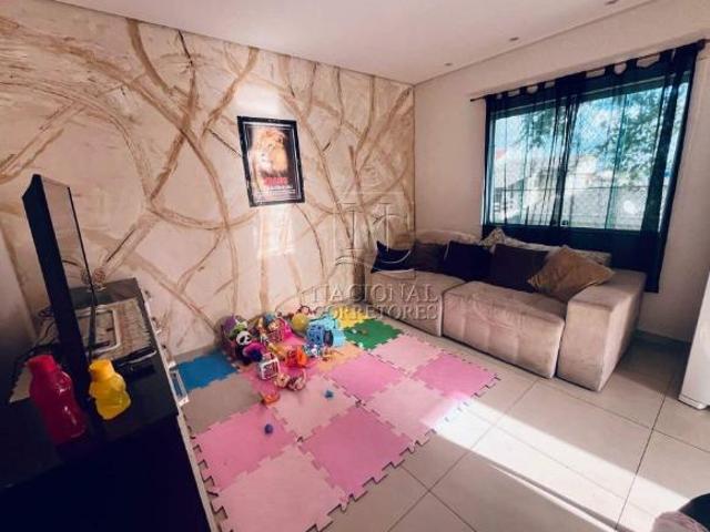 Sobrado amplo para venda no Parque Capuava, 157 m² de área construída, em um ter