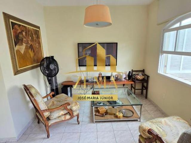 Sobrado amplo 311m2, terreno 282 m2, 02 dorms 01 st, 05 wc, 03 vagas