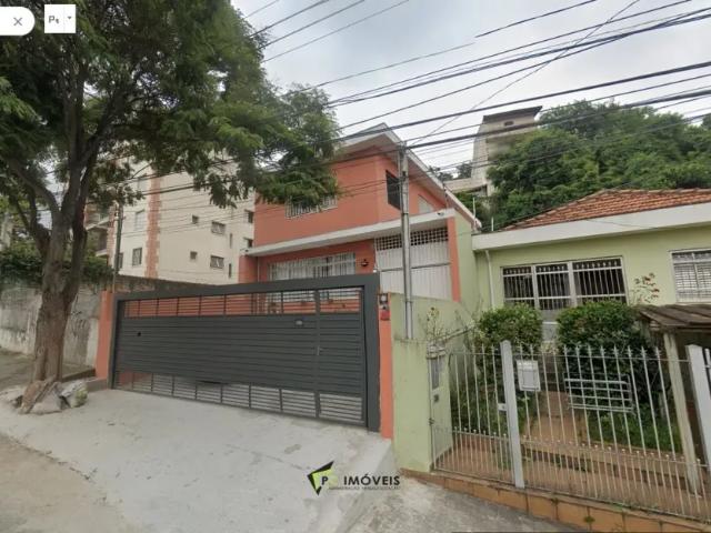 Sobrado bastante amplo e localização incrível no bairro de Casa Verde