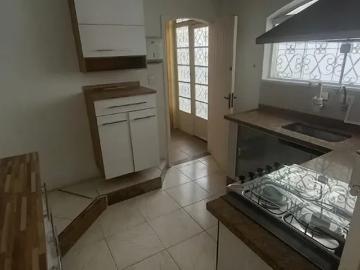 Sobrado Bosque da Saúde S. P. 4 dormitórios, sendo 3 suítes, copa e cozinha planejada, sala 2 amb