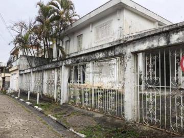 Sobrado com 410m² em 3 Terrenos no Centro de Osasco – Excelente para Investidores