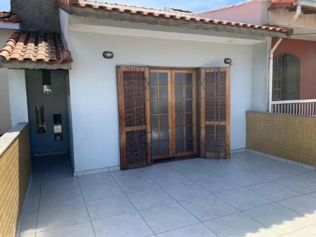 Sobrado com 4 dormitórios à venda, 159 m² por R$ 568.000,00 Santa Terezinha São Bernardo do Camp