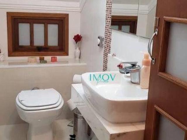 Sobrado com 4 dormitórios à venda, 180 m² por R$ 900.000,00 Jardim Estoril São José dos Campos/S