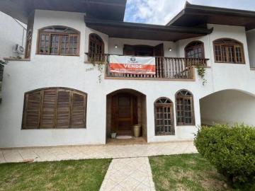 Sobrado com 4 dormitórios à venda, 390 m² por R$ 1.650.000,00 Guaíra Curitiba/PR