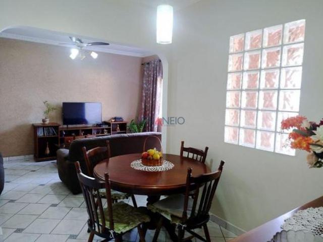 Sobrado com 4 dormitórios à venda por R$ 799.000 Tupi Praia Grande/SP