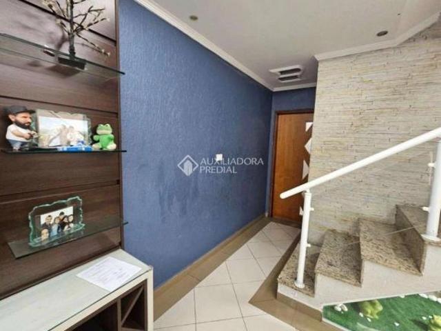 Sobrado com 4 dormitórios, sendo 2 suítes, à venda na Paulicéia 229 m²