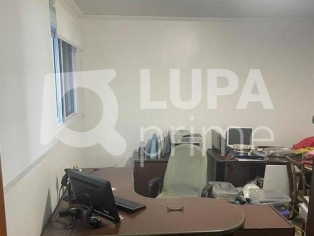 Sobrado com 4 dormitórios sendo 3 suítes à venda na Vila Pedra Branca