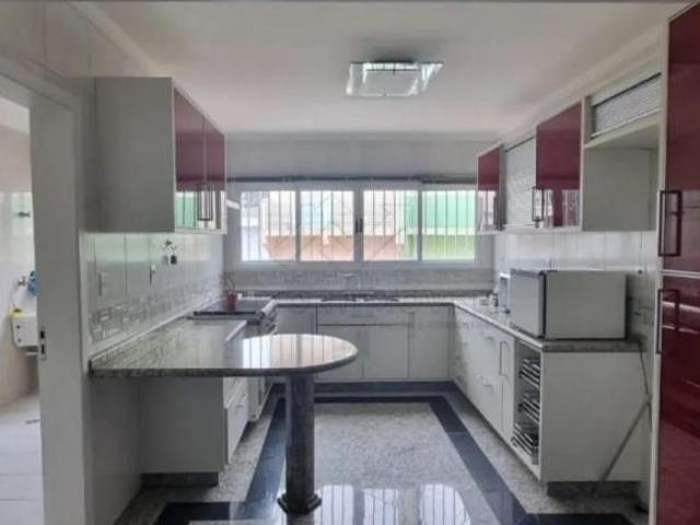 Sobrado com 4 dormitórios, 268 m² venda por R$ 2.000.000 ou aluguel por R$ 7.180/mês Vila Gilda