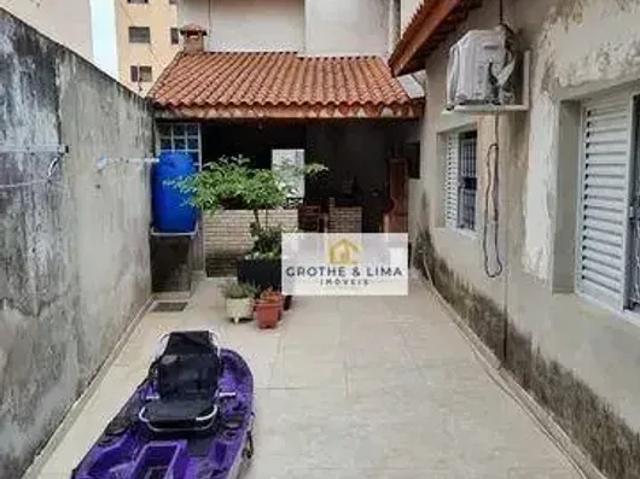 Sobrado com 4 dormitórios, 2 suítes à venda, 370 m² Jardim Pereira do Amparo Jacareí/SP