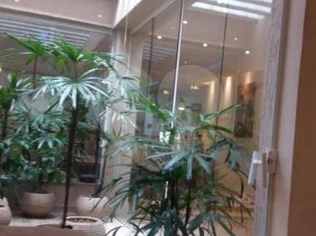 Sobrado com 4 quartos à venda em Cambuci SP
