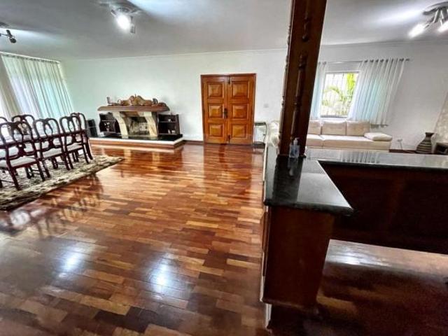 Sobrado com 4 quartos à venda em Interlagos SP