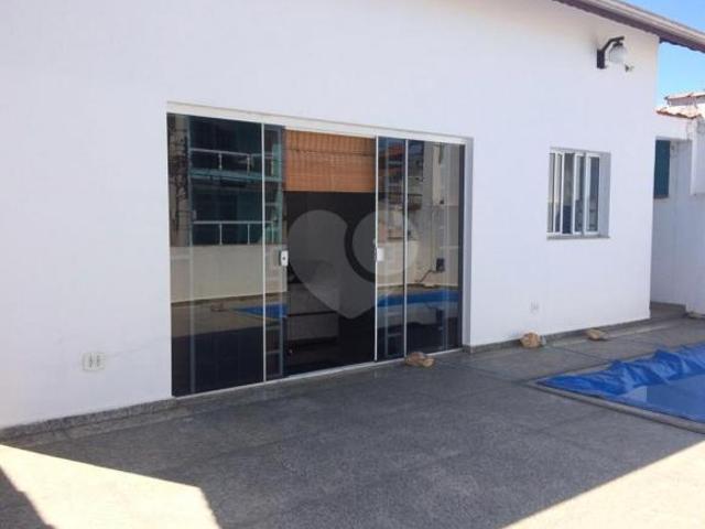 Sobrado com 4 quartos à venda em Jardim helena SP