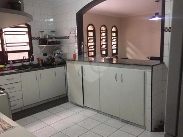 Sobrado com 4 quartos à venda em Quinta da paineira SP