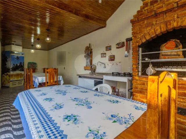 Sobrado com 4 quartos à venda em Sumaré SP