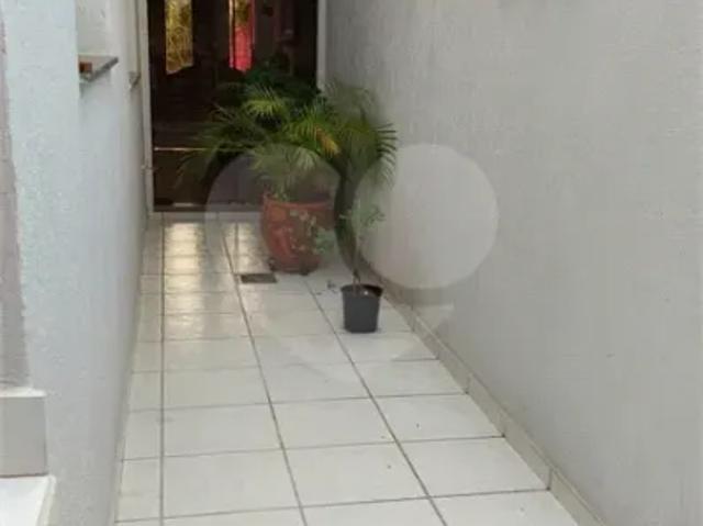 Sobrado à venda ou para alugar com 4 quartos, sendo 1 suíte, em Mogi Moderno, Mogi das Cruzes SP