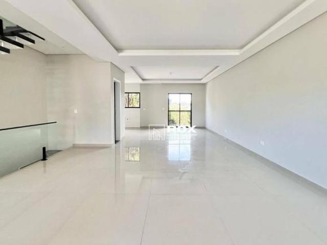 Sobrado com 4 quartos à venda por R$ 1.180.000 Tingui Curitiba/PR