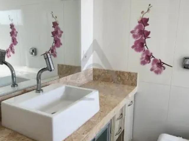 Sobrado com 4 Quartos e 5 banheiros à Venda, 311 m² por R$ 1.790.000