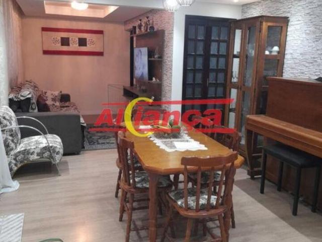 SOBRADO COM 4 QUARTOS SENDO 1 SUITE A VENDA,228 m² Jardim Testai Guarulhos SP