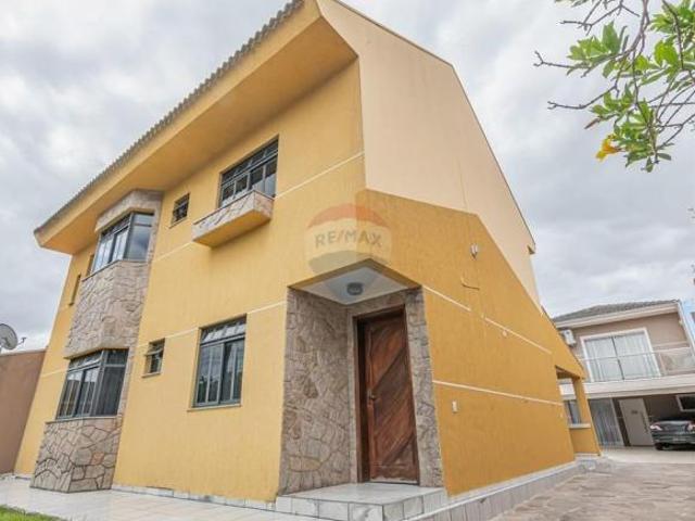 Sobrado com 4 quartos térreo no Fanny