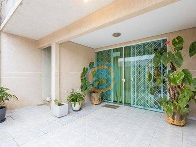 Sobrado com 5 dormitórios à venda, 160 m² por R$ 415.000 Colônia Rio Grande São José dos Pinhais