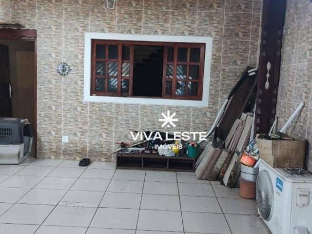 Sobrado com 5 dormitórios à venda, 193 m² por R$ 740.000,00 Vilamar Praia Grande/SP