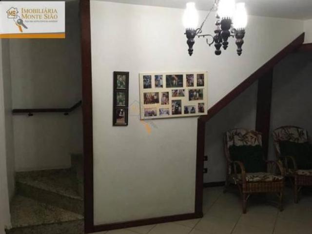 Sobrado com 5 dormitórios à venda, 200 m² por R$ 583.000,00 Jardim Bela Vista