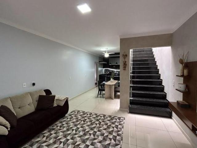 Sobrado com 5 dormitórios à venda, 312 m² por R$ 1.498.000,00 Santa Fe Santa Tereza do Oeste/PR