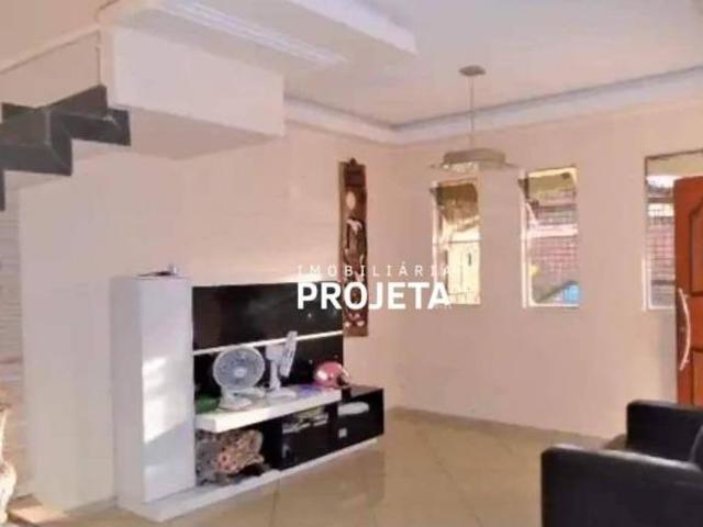 Sobrado com 5 dormitórios à venda, 390 m² por R$ 500.000,00 Conjunto Habitacional Ana Jacinta Pr
