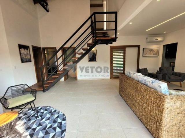 Sobrado com 5 dormitórios à venda, 659 m² por R$ 3.700.000,00 Jaraguá São Sebastião/SP