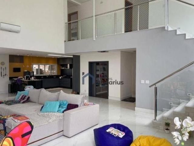 Sobrado com 5 dormitórios à venda, 650 m² por R$ 3.000.000,00 Residencial Santa Bárbara Jambeiro
