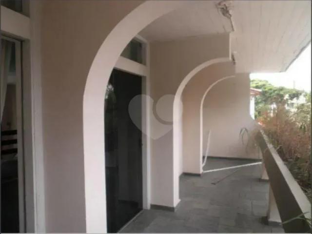 Casa com 5 quartos à venda em Bosque da saúde SP
