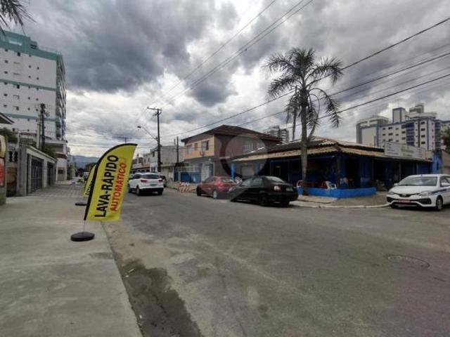 Sobrado com 5 quartos à venda em Mirim SP