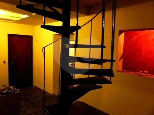 Sobrado com 5 quartos à venda em Parque jabaquara SP