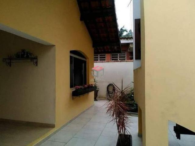 Sobrado com 600m² localizado próximo à Represa Billings, Riacho Grande, em meio
