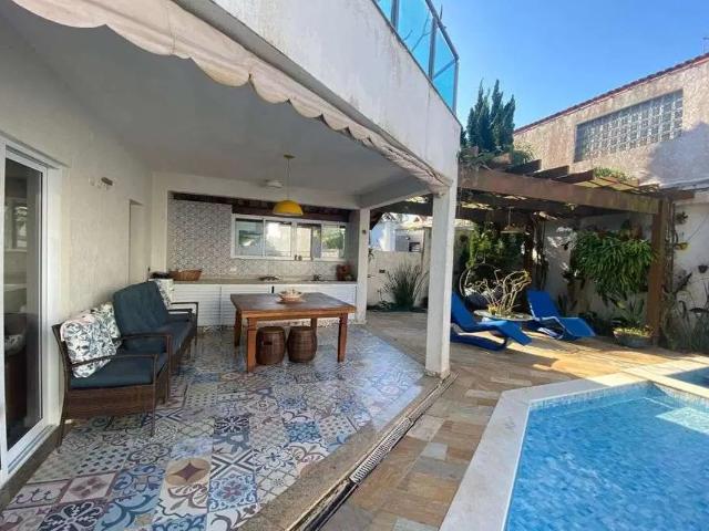 Sobrado com 6 dormitórios, 388 m² venda por R$ 2.800.000,00 ou aluguel por R$ 11.550,00/mês Bougainvillee I Peruíbe/SP