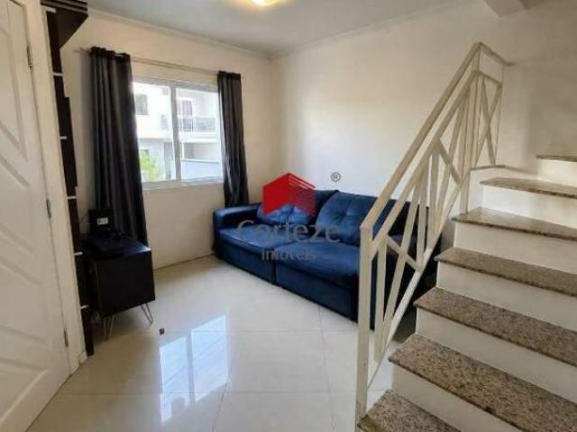 Sobrado com 88,6m² 3 quartos, à venda, no bairro Uberaba em Curitiba