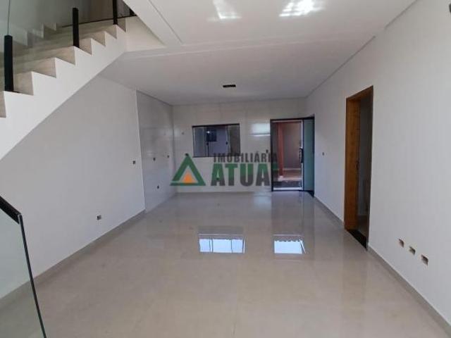 Sobrado com 03 quartos sendo 01 suíte na região norte de Londrina