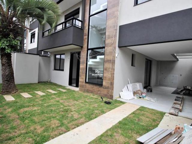 Sobrado Com 03 Suites e preparação de infra de ar condicionado No Bairro Uberaba com