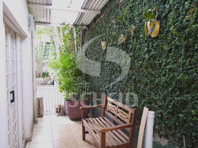 Sobrado com 04 quartos, à venda, Vila Sabará, com 272m2, sendo 02 suítes, 03 vagas