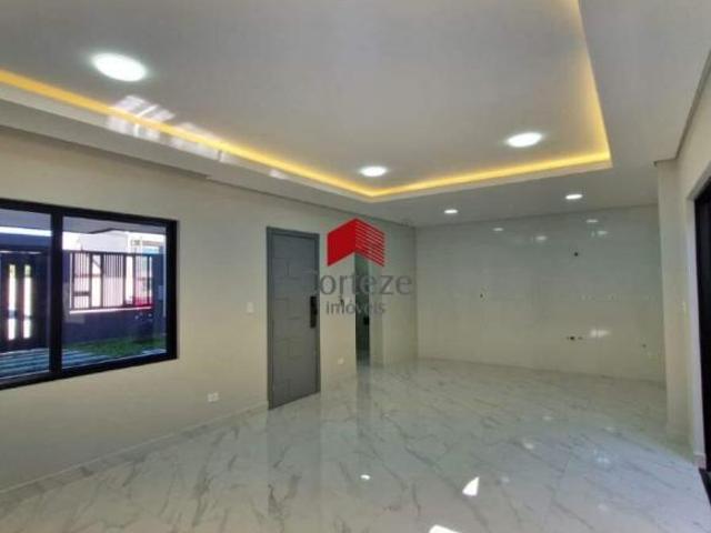 Sobrado com 177,39m² 3 quartos, à venda, no bairro Jardim Cruzeiro em São José dos Pinhais