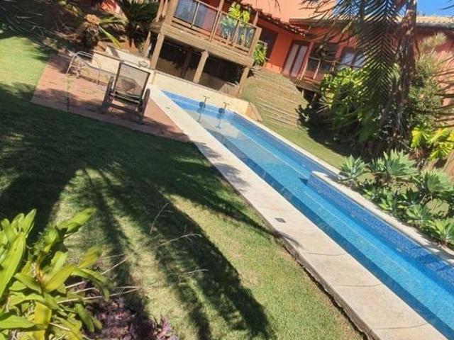 Sobrado com 219m², 3 Suítes Condomínio Village Araçoiaba Araçoiaba da Serra/SP
