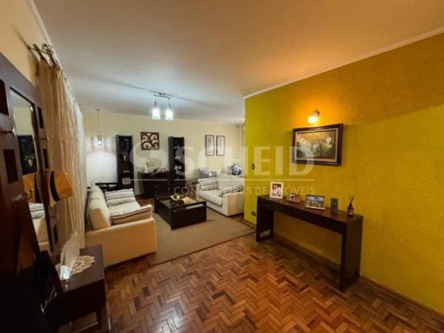 SOBRADO COM 257M2 A.C. EM EXCELENTE LOCALIZAÇÃO NO BAIRRO CAMPO GRANDE/SP 4 DO
