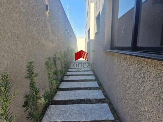 Sobrado com 280m² 4 quartos, à venda, no bairro Afonso Pena em São José dos Pinhais