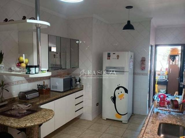 Sobrado com 2 dormitórios à venda, 275 m² por R$ 880.000,00 Horto Santo Antonio Jundiaí/SP