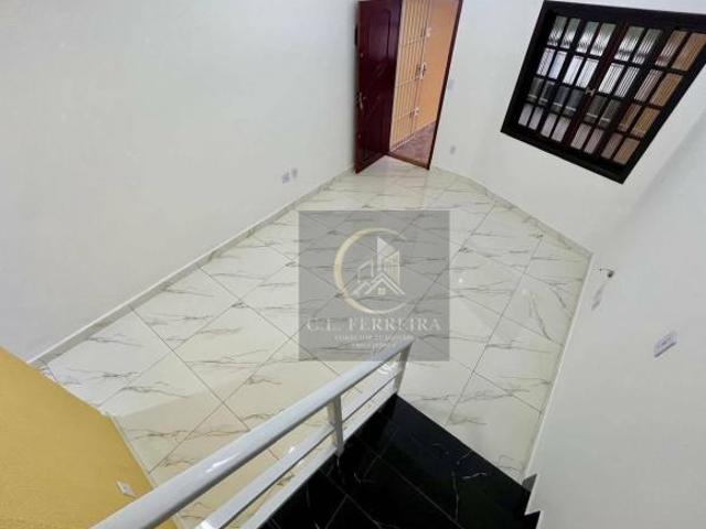 Sobrado com 2 dormitórios à venda, 81 m² por R$ 379.000 Vila Caiçara Praia Grande/SP
