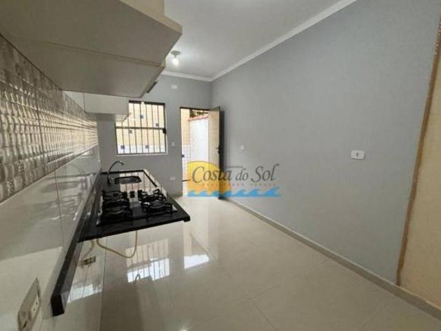 Sobrado com 2 dormitórios à venda por R$ 290.000,00 Caiçara Praia Grande/SP